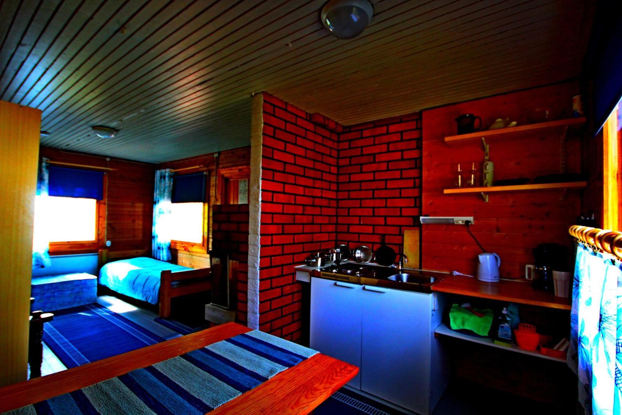 Ukonjaerven Holiday Village Ivalo Room photo